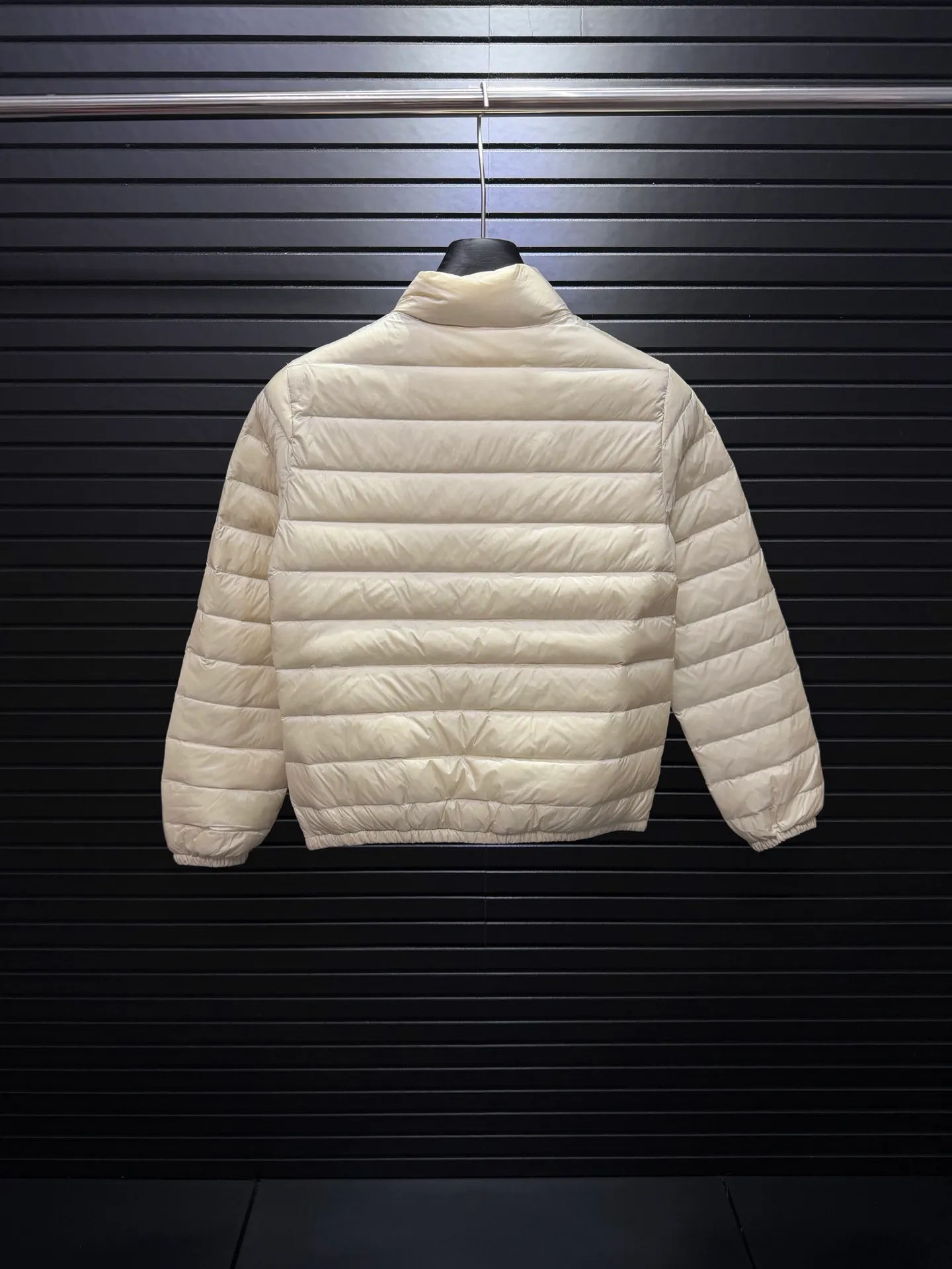 Moncler Same Style Lans Same Style ， 。 ， ; ， ， ， ：Black Khaki Beige Light Blue Light Pink White Size：1234